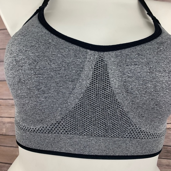 Puma Grey & Black Sports Bra Removable Breast Pads - Picture 3 of 8